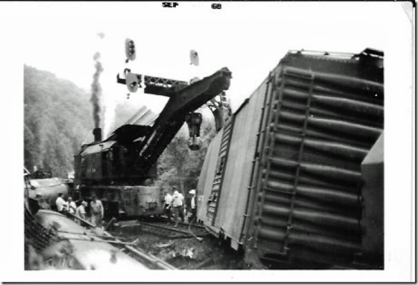 C&O manifest train derailment at FO Cabin, 09-1968.