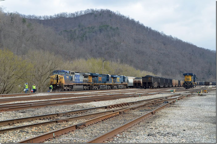 Northbound Q694-26 with CSX 7764-3613-5412 has arrived from Kingsport with 25 loads and 37 empties. The Russell crew is ready to board and depart westbound. Shelby KY. 03-27-2022.