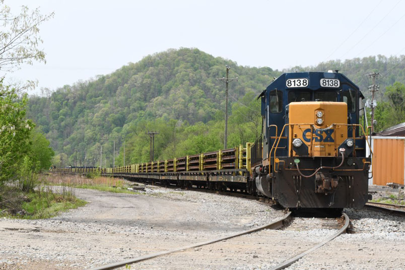 SD40-2 8138 parked on the thoroughfare track at Shelby with rail train W012 on 04-20-2025. This engine led L200 on 04-30-2025.