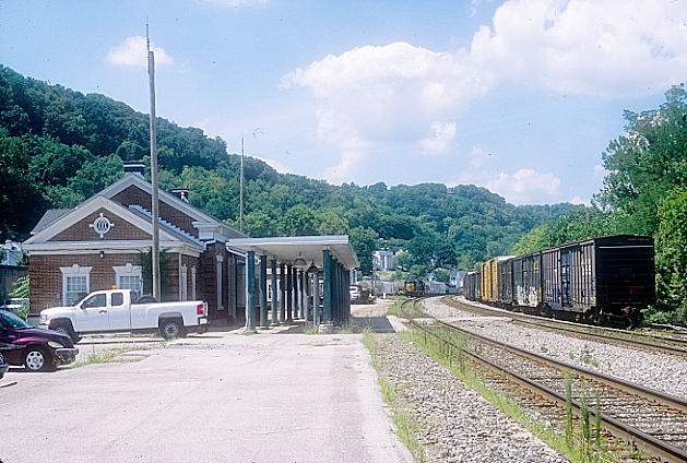 Former C&O and now Amtrak stop at Maysville looking west.