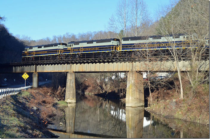 Leaving Clinchco and crossing the McClure River. CSX 1-3-2.
