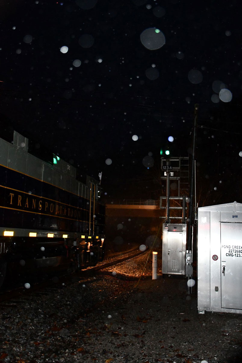 CSX 1 passes the signal.