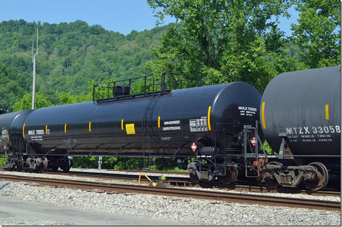 MULX tanker 702025 (MUL Railcars Inc.) arriving Shelby KY on 05-23-2021 on Q693. This clean car was built 05-2020.