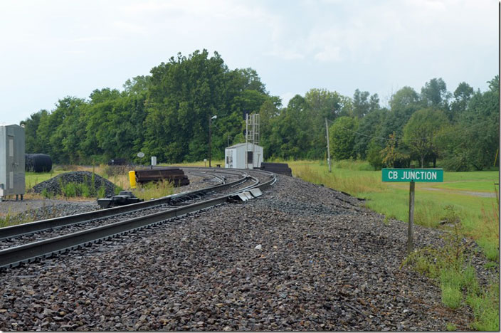 NS “CB Junction” looking west at Mt. Carmel IL. “CB” would denote Cairo Branch. 08-30-2021.