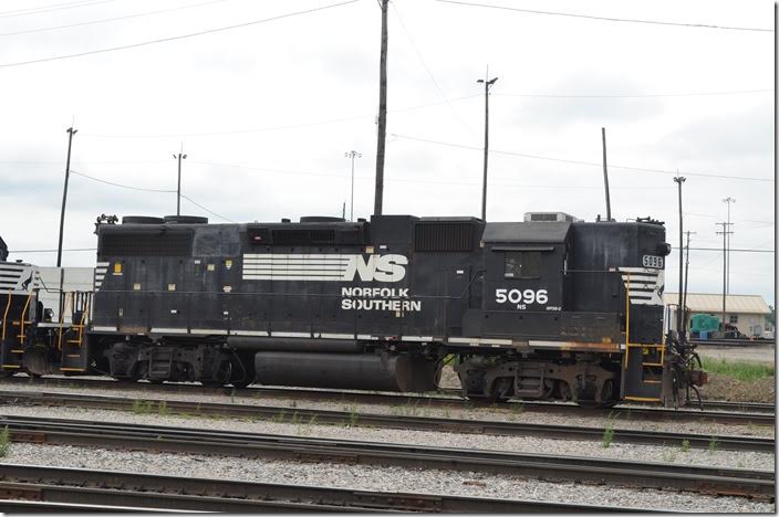 NS GP38-2 5096. Bellevue.