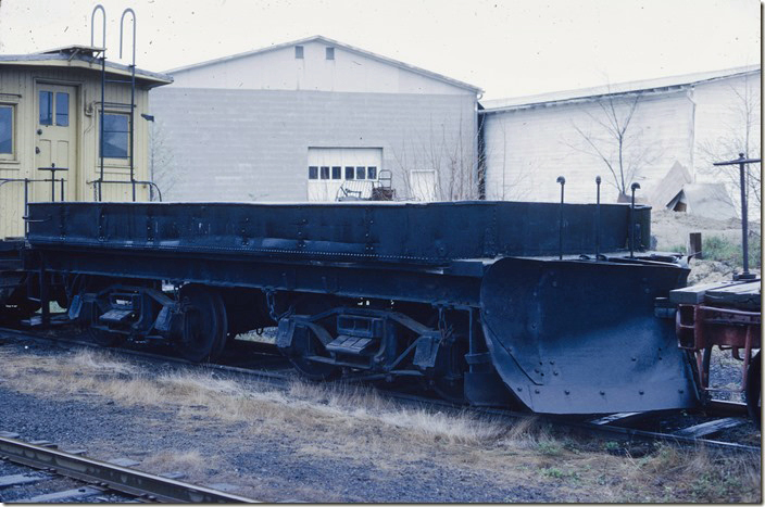 Plow 501 was a former coal tender. LEF&C.