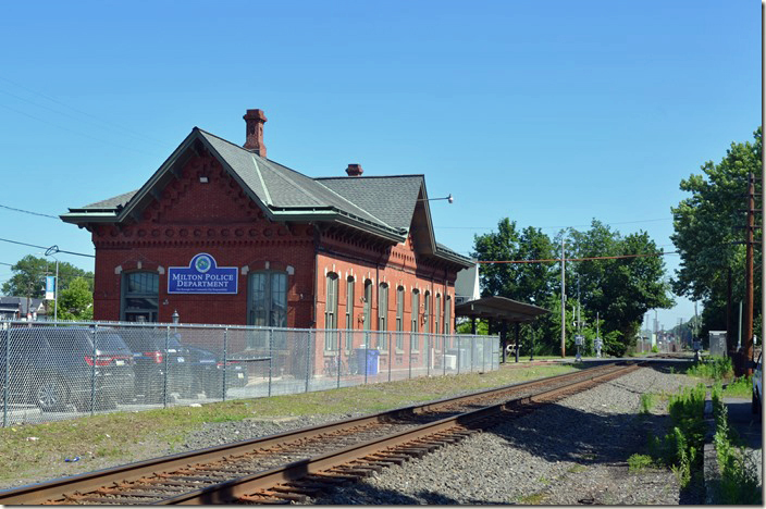 Looking north on NS’s Buffalo Line. The depot has been repurposed as the city police department. Milton PA. PRR depot.