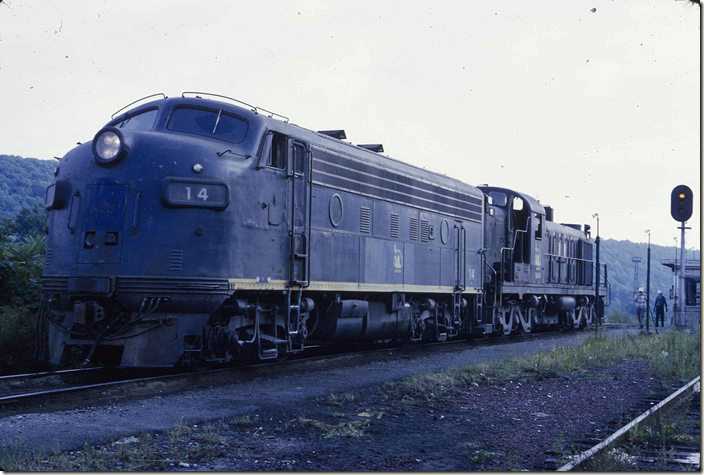 Leased F7a 14 was ex-B&O 4582. CNJ had also leased 10 ex-Wabash F7s from the N&W. I’ve seen a photo of one of those used on this hump in tandem with the 1614. Bethlehem PA.