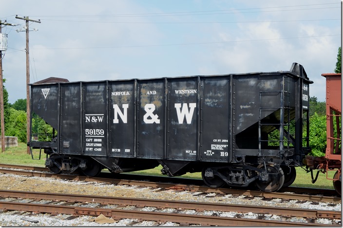 N&W H-9 hopper 59159. North Carolina Transportation Museum. 05-31-2014.