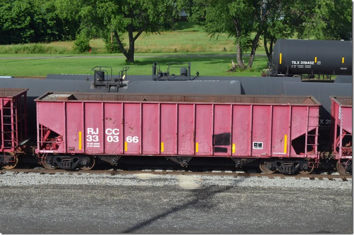 RJCC 330366 at Dover OH on 06-23-2018. Evidently used in ballast or stone service. Note plate extending over part of slope sheet on left end.