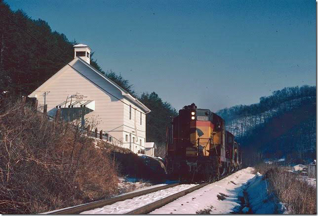 C&O 6021 et al stopped briefly at Collista KY on Dawkins SD. 02-1979. Right-of-way is now the Dawkins Rail Trail. Dawkins Middle Crk SD.
