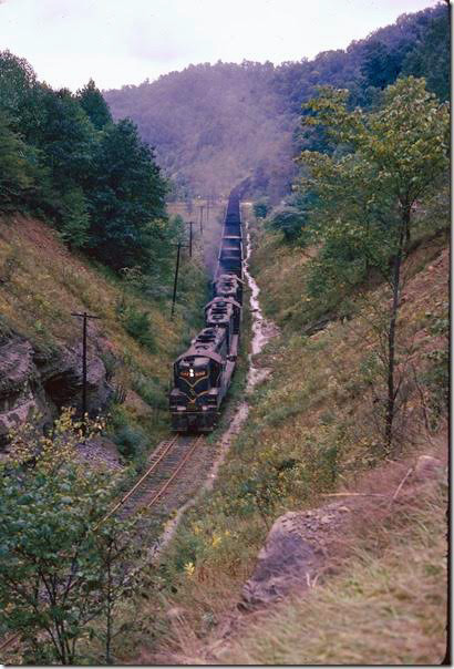 C&O 6047-5817-6147 s/b E&BV Shifter with empties for Deane at Beaver Gap. 09-1973. This is the Floyd and Letcher County line. E&BV SD Martin.