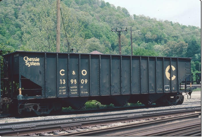 C&O hopper 139809 Shelby KY. 1996. 160,000 capy, 2880 cu ft, ex-C&NW (Fort Dodge, DeMoines & Southern) 33018 nee-Erie-Lackawanna 33019. Carl says C&NW acquired them for ballast service on their new line to the Wyoming coal field.