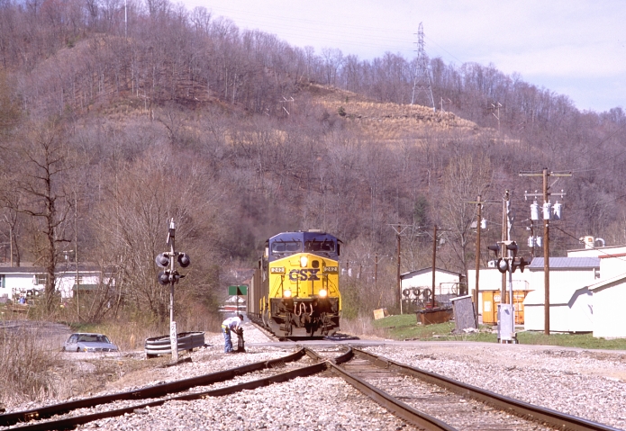 CSX 242 arrives at Dressen, the junction of the Catron's Creek Br. and the CV main just south of downtown Harlan.