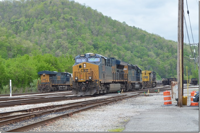 Q692 was instructed to set off 335. CSX 3323-8016-335. Shelby KY. 05-01-2020.