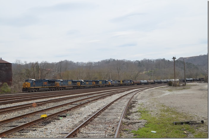 CSX 3391-5434-8564-5309-9041-17 arrive Shelby KY with Q692-17 w/b on 03-29-2019 with 74 cars.
