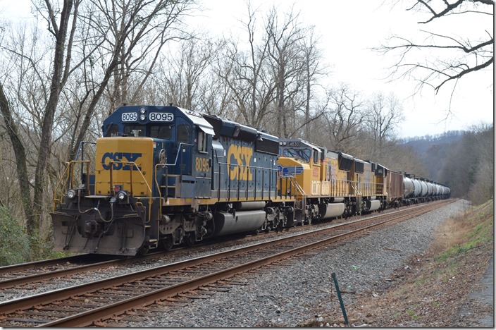 Ethanol empty train K466-19 stopped at the WE Wagner behind CSX SD40-2 8095-UP 4830-UP 4098. 12-21-2019. Wagner KY.