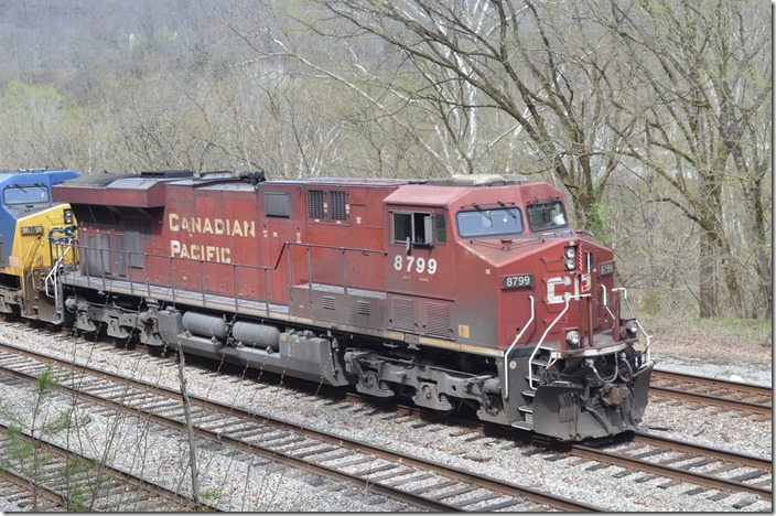 CP 8799 GE ES44AC. Shelby KY.
