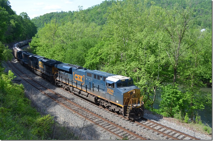 As soon as Q692/K428 got out of the way, grain train G726-15 behind CSX 3096-903-4574 came in with 90 loads, 11,567 tons and a length of 5,574. I think a Kingsport crew was ready to take him on south as soon as the Russell crew climbed off. Shelby KY. 05-17-2020.