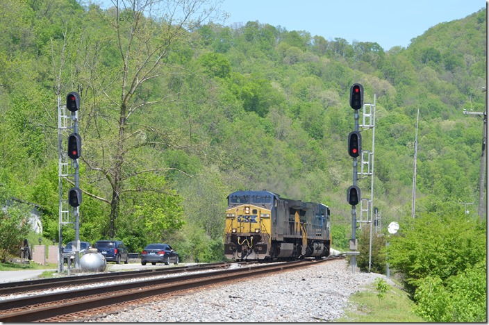 And that wasn’t all! Another w/b empty train was following that was going to Martin. CSX 88-456 have left their train on the 2 track, returned up 1 (main) from EM Cabin, and are going through the crossover at Beaver Junction (Dwale, KY).