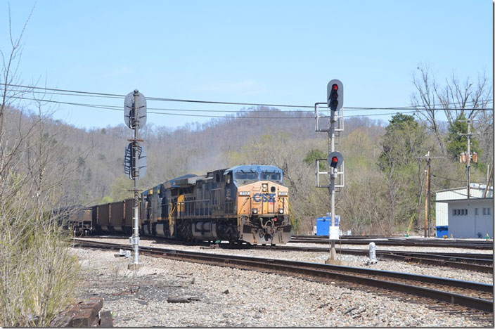 CSX 253-3442-13 depart for Martin with a train of CITX, CEFX, FURX, HIPX, TILX, NDYX and DLRX tubs and rapid-discharge hoppers. Shelby KY. 04-03-2021.