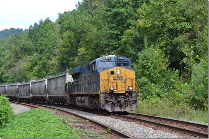 CSX 3092 M692-06 gets a clear signal on #2 track at FO Cabin KY. 09-9-2022.