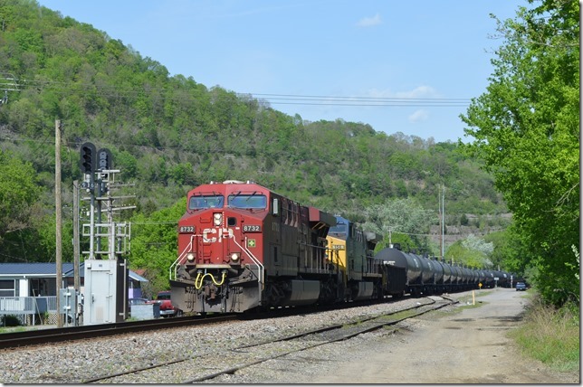 Empty ethanol train K446 heads west at Betsy Layne behind CP ES44AC 8732-CSX 156. Engineer Bryan Pleasant has 80 empty tank cars and two idler cars. 