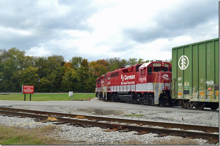 RJC 3883-3805 is using the Tom Hammerstone Connection, a wye that leads to the Logan Branch, the former L&N Owensboro & Russellville Branch extending north to Lewisburg. Russellville KY.