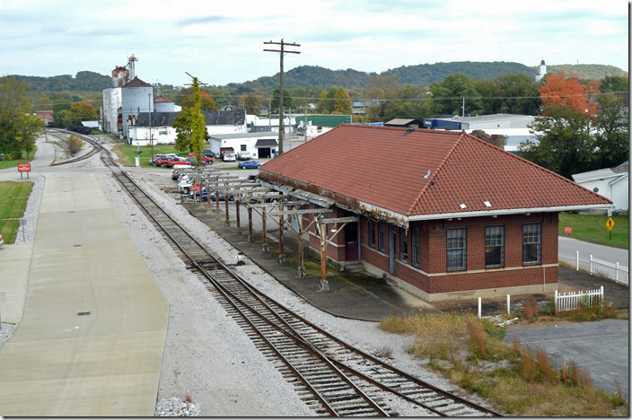 The former L&N depot in Russellville KY, looking northeast toward Bowling Green.