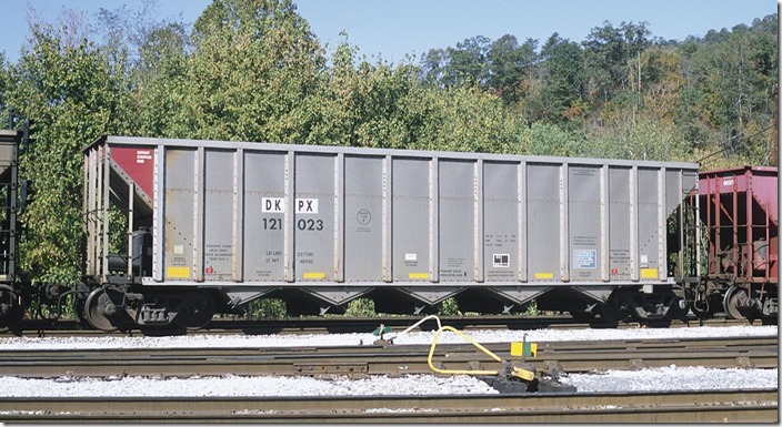 DKPX 121023 is ex-ADLX, nee-BNBX. 237,100; 4200. Freight Car America. As you can see Duke has acquired a bunch of “used” aluminum cars to augment their fleet.