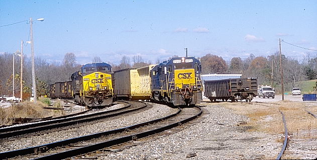 Perth. CSX 2213-6464 switch around East Bernstadt. This is the C705-07 called the 'London Switcher.'
