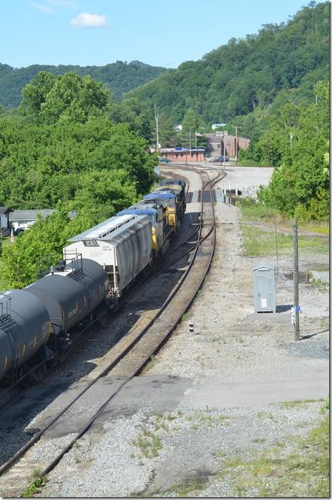 X300 arrives at Shelby KY on the main line for a re-crew. 06-26-2017. CSX 17-7796-496. View 3.