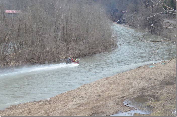 More airboat action. It was very loud! CSX derailment. Draffin KY.