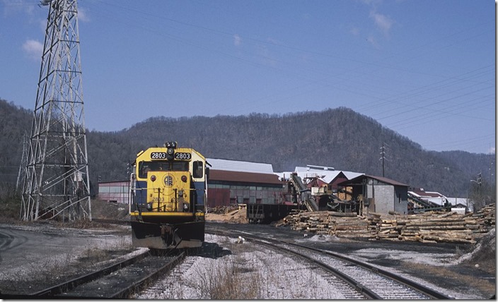 U. S. Rail GP49 no. 2803 is used by Periama Handling LLC at the rail-to-barge transfer behind the metals plant. 