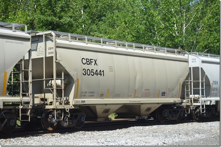CBFX (CIT Group/Capital Finance) 305441 was built in 11-2013. CRDX, DSIX and HWCX cars were also in the train. CBFX covered hopper 305441. East Grafton WV.