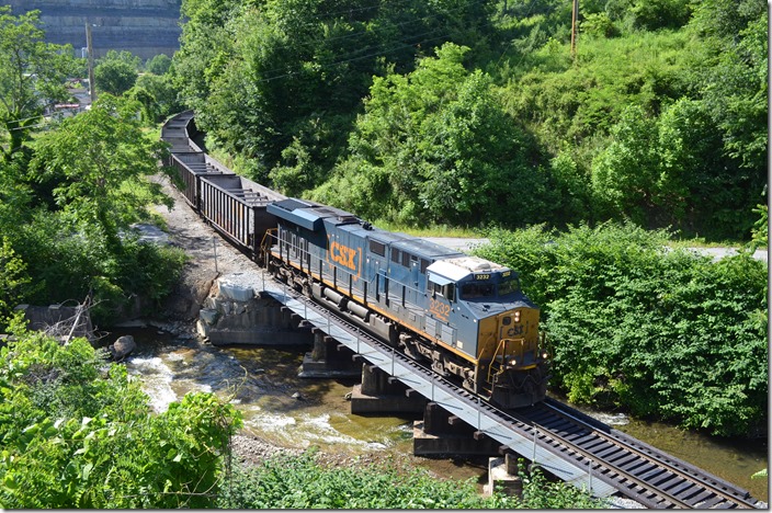 CSX 3232 F812 has switched onto the Rum Creek Subdivision. Dabney WV.