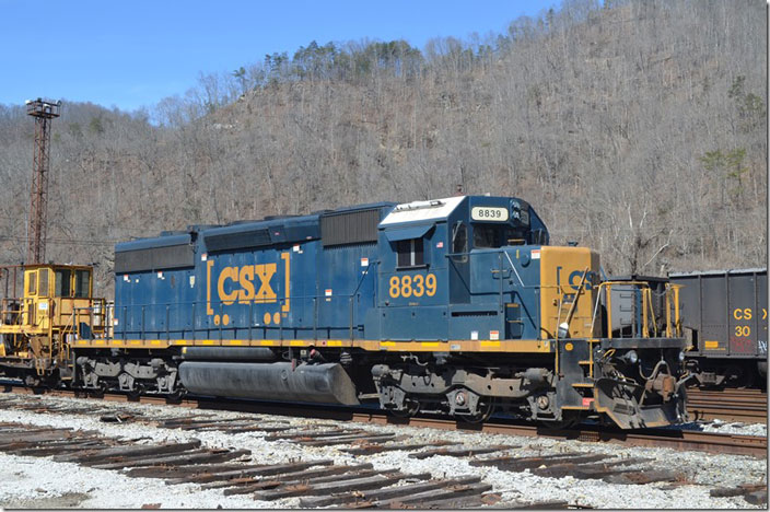 CSX 8839 SD40-2. View 4. Shelby KY.
