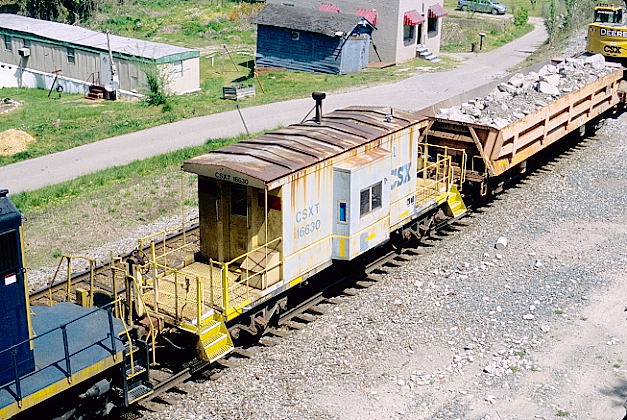 Another view of caboose 16630.