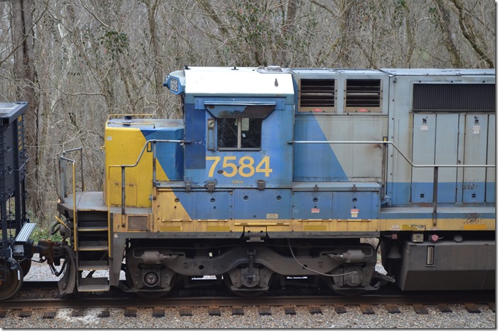 CSX C40-8 7584. Shelby. View 2.