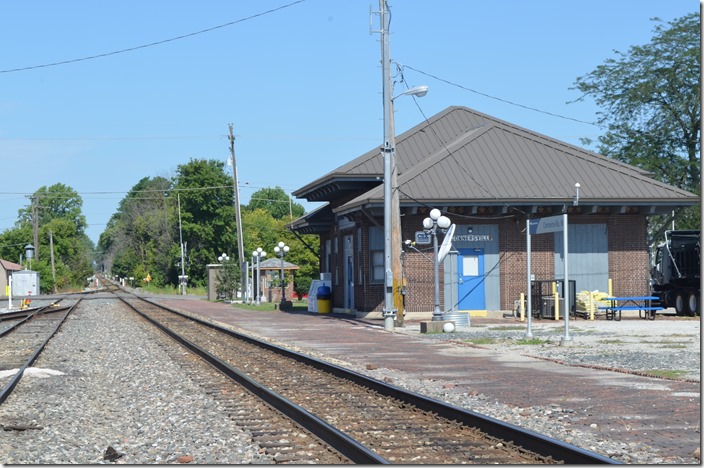 On Sunday, Aug. 4th, we headed over to Connersville IN, to ride the Whitewater Valley RR. CSX’s Indianapolis Subdivision passes through town. The former B&O depot is now home for maintenance-of-way. This is looking west toward Indy. CSX depot. Connersville IN. 08-04-2019.