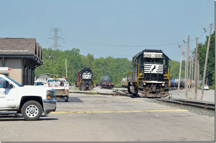 NS 6343 & 6162. View 2. Middletown OH.