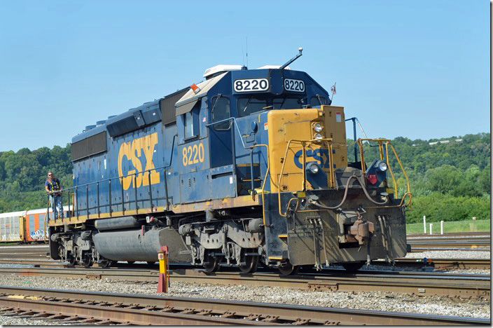 CSX SD40-2 8220. Appears to be a remote controlled engine with a one-man crew! Queensgate OH.
