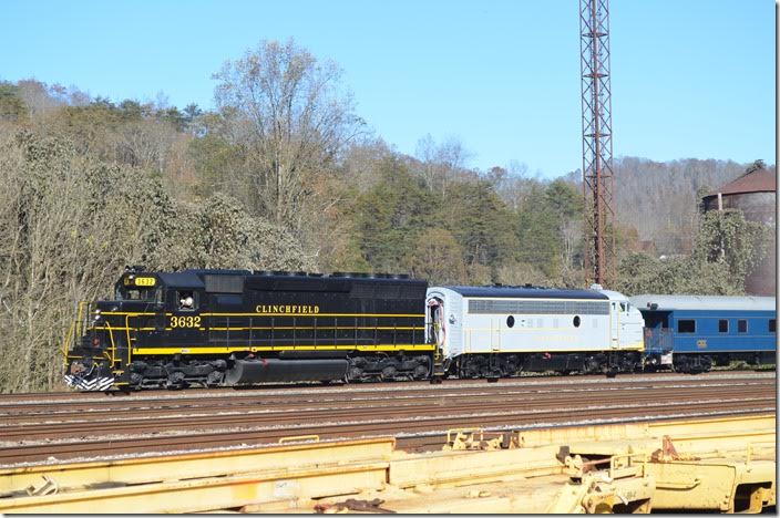 CRR acquired eight SD45s in a trade with SCL for their U36Cs, but their numbers went only as high as 3631. No. 3632 was originally SCL also, but I’m not sure of its owners since it left the CSX roster. Southern Appalachia Railway Museum in Oak Ridge TN did the wonderful repaint. CRR 3632-800. Shelby. View 2.