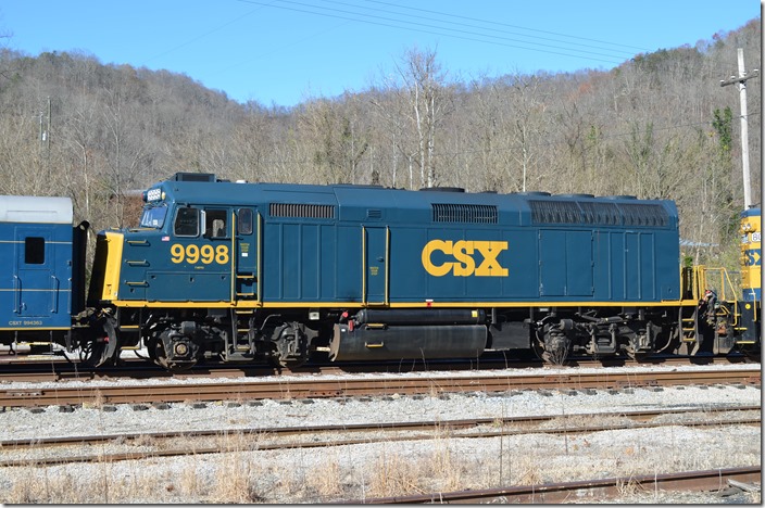 CSX “F40PH-2” 9998 was used last year. Shelby.
