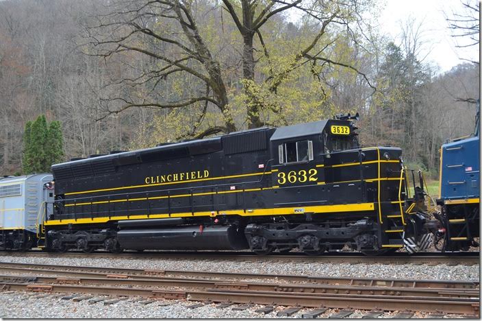 SD45 3632 was never Clinchfield, but her sisters at SCL were. Parent SCL traded seven SD45s for Clinchfield’s seven non-EMD U36Cs, as Seaboard Coast Line had numerous General Electrics.