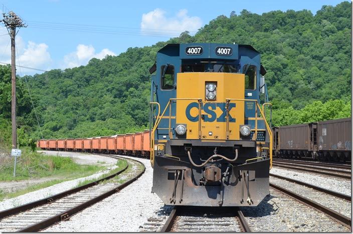 CSX SD40-3 4007. Shelby. View 2.