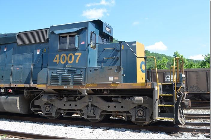 CSX “SD40-3” 4007. Shelby. View3.