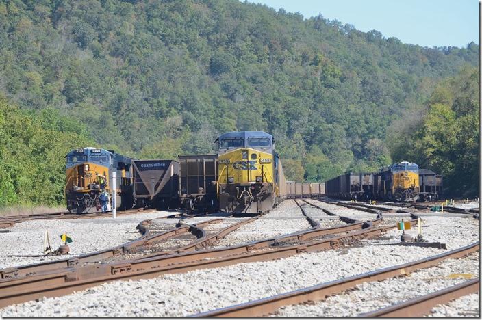 CSX 3358-569-7780-53 (DIT) have arrived at Shelby with Q697 on 09-24-2017. They will combine their 125-car train with Q692 in yard track 2 to make a huge 239-car train to go to Russell. CSX 3358 459. Shelby.