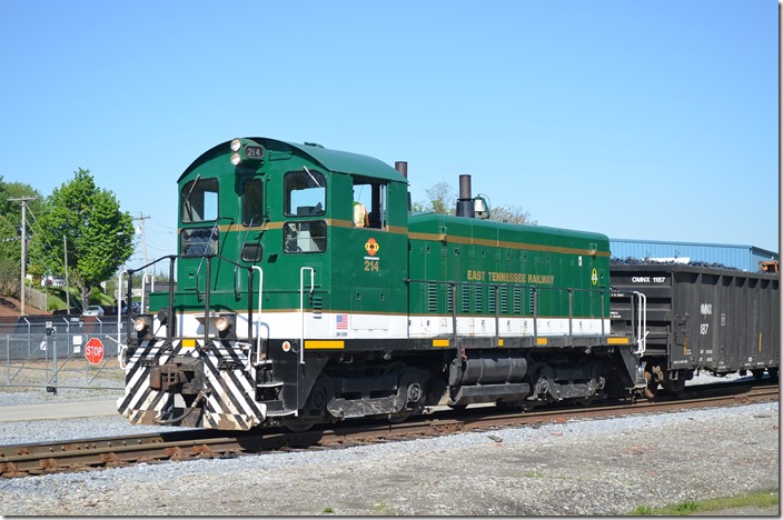 East Tennessee Ry. SW-1200 214 switches a metals recycling facility at Johnson City in April 2015. ETRY is now part of the Genesee & Wyoming family. ETRY SD1200 214 Johnson City TN.