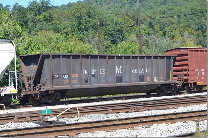 TFOX (Redsico) gon 3331 is a “Coalveyor” built in 1980. Redsico is in the metals recycling business. 09-10-2017. Shelby KY.